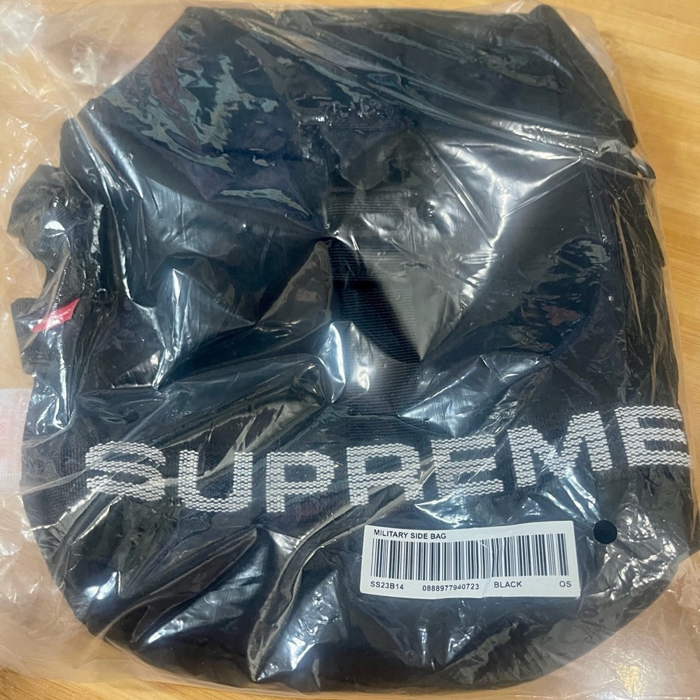 *NWT* Supreme Military Side Bag (Black) SS23 - Picture 3 of 12